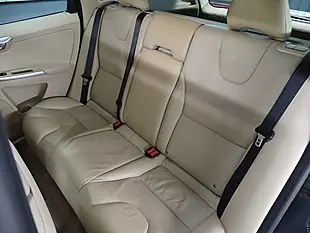 Used 2009 Volvo XC60 Se Lux Premium Grey - Interior and Exterior details 13