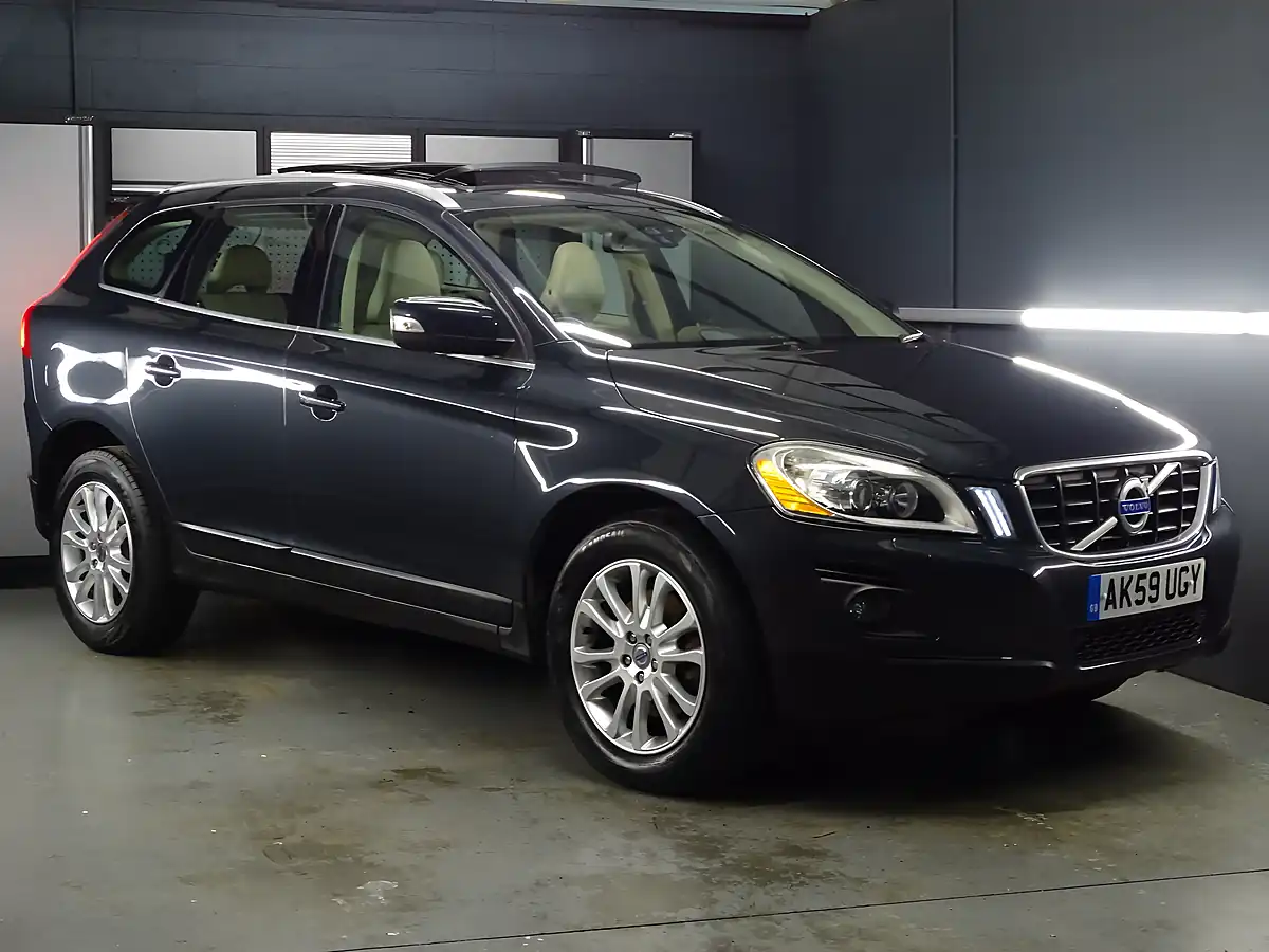 Used 2009 Volvo XC60 Se Lux Premium Grey - Interior and Exterior details 4