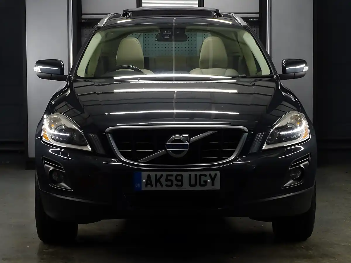 Used 2009 Volvo XC60 Se Lux Premium Grey - Interior and Exterior details 6