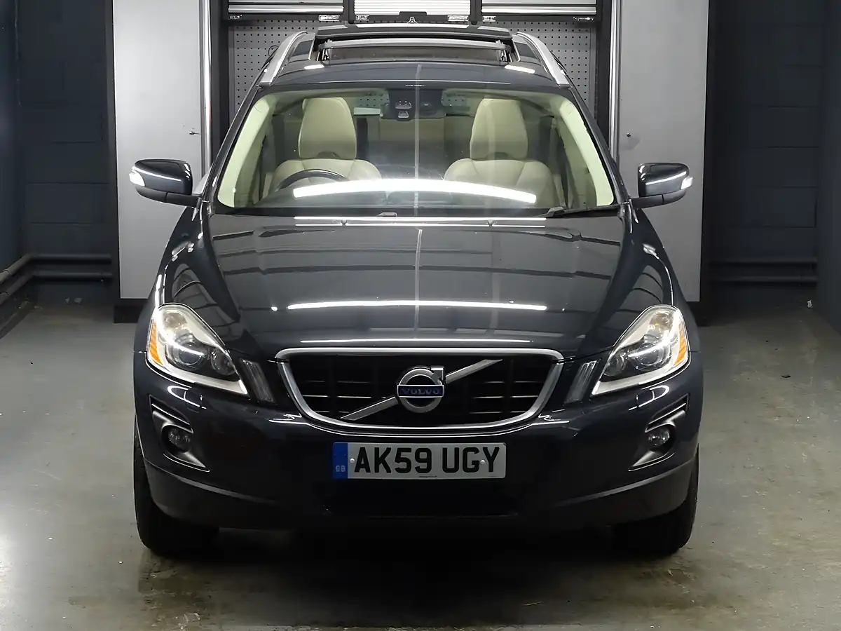 Used 2009 Volvo XC60 Se Lux Premium Grey - Interior and Exterior details 7