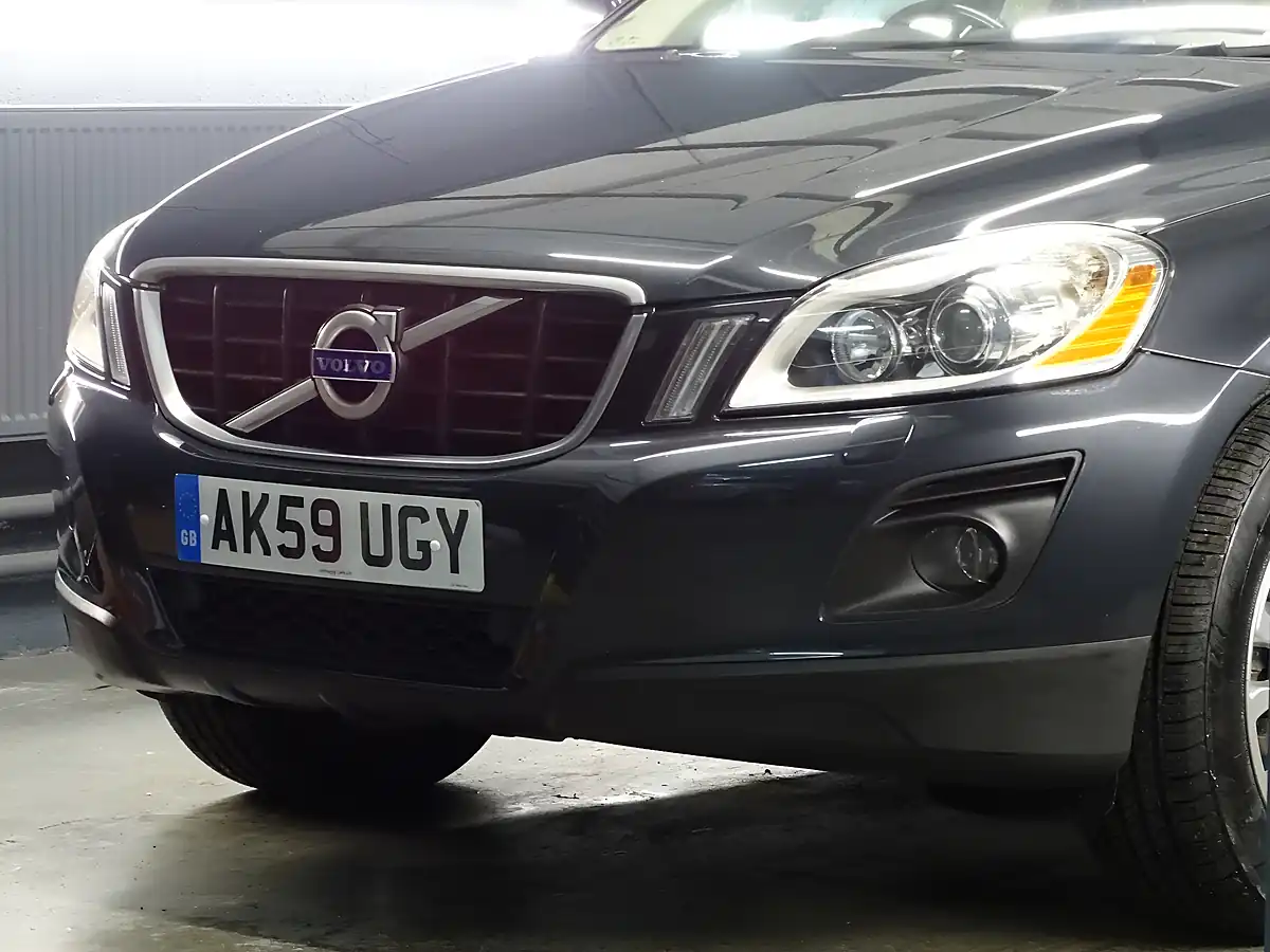 Used 2009 Volvo XC60 Se Lux Premium Grey - Interior and Exterior details 8