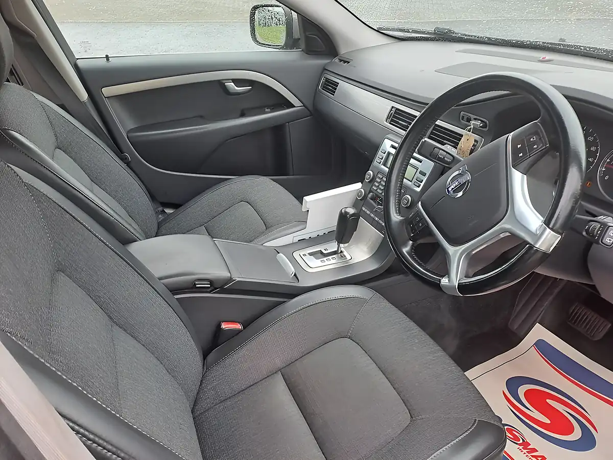 Used 2009 Volvo XC70 Se Grey - Interior and Exterior details 2