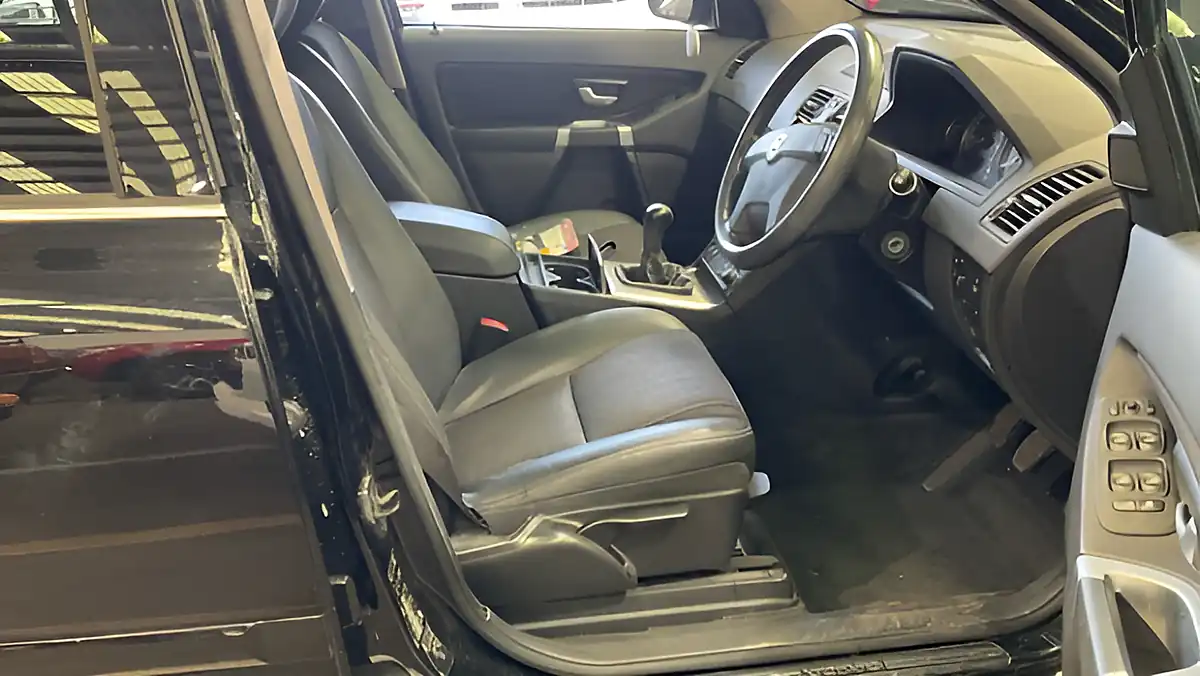 Used 2009 Volvo XC90 Active Black - Interior and Exterior details 9