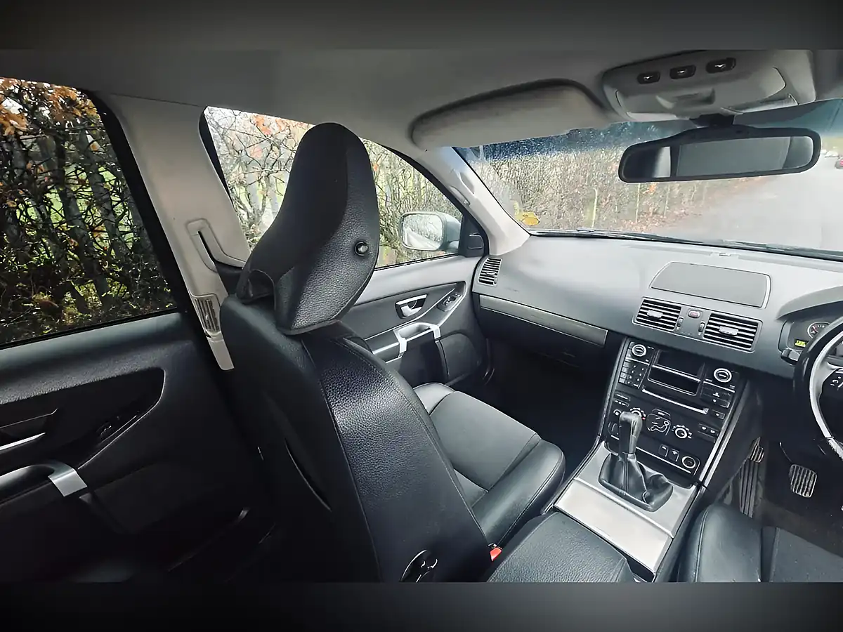 Used 2009 Volvo XC90 Active Grey - Interior and Exterior details 15