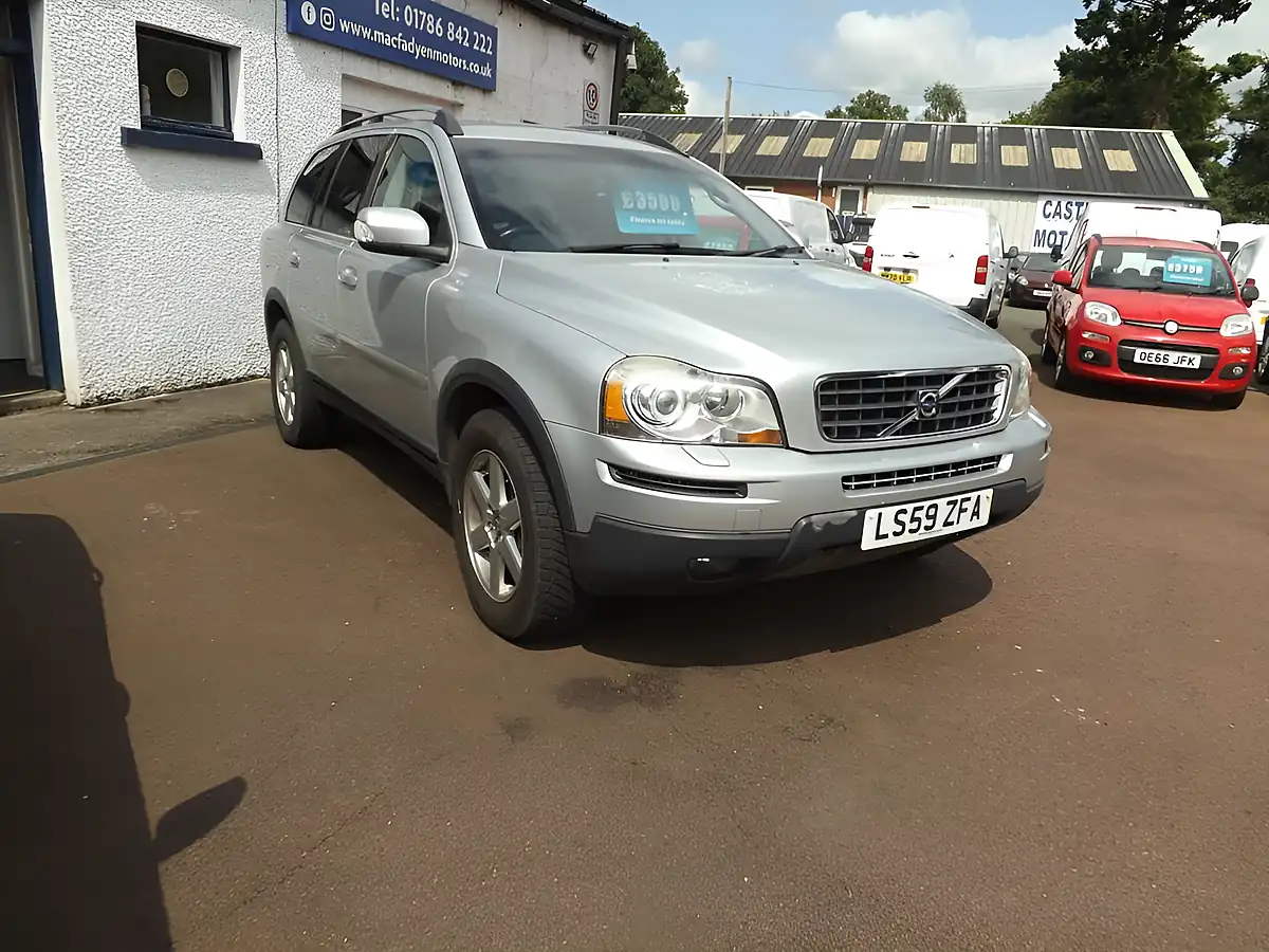Used 2009 Volvo XC90 Active Silver - Front View
