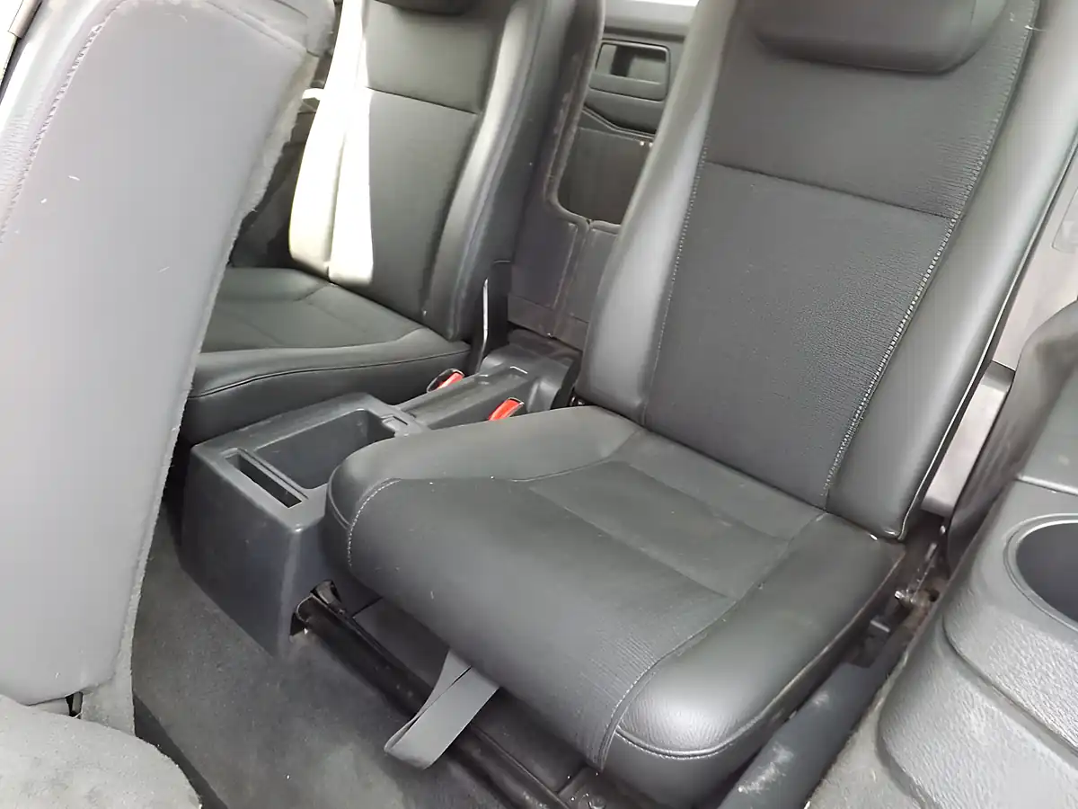 Used 2009 Volvo XC90 Active Silver - Interior and Exterior details 8