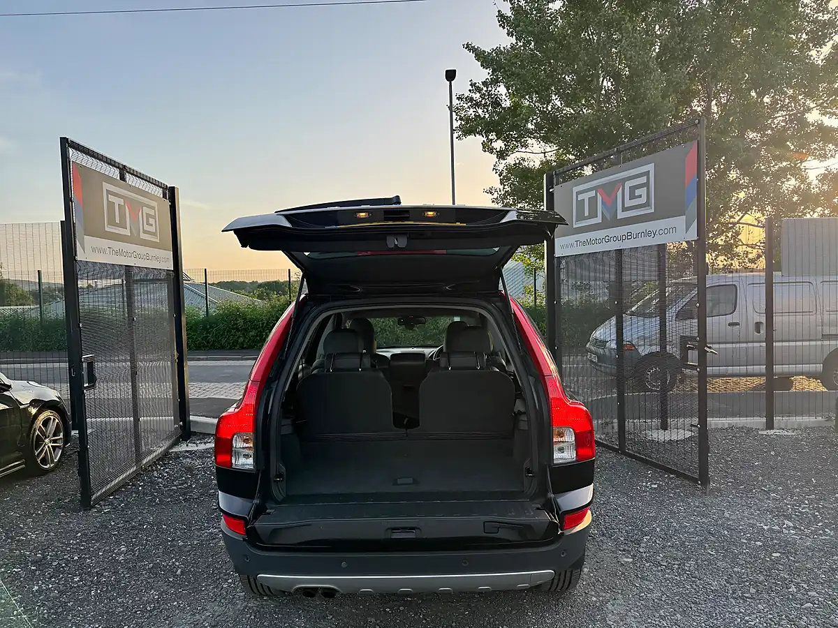 Used 2009 Volvo XC90 Se Black - Interior and Exterior details 13