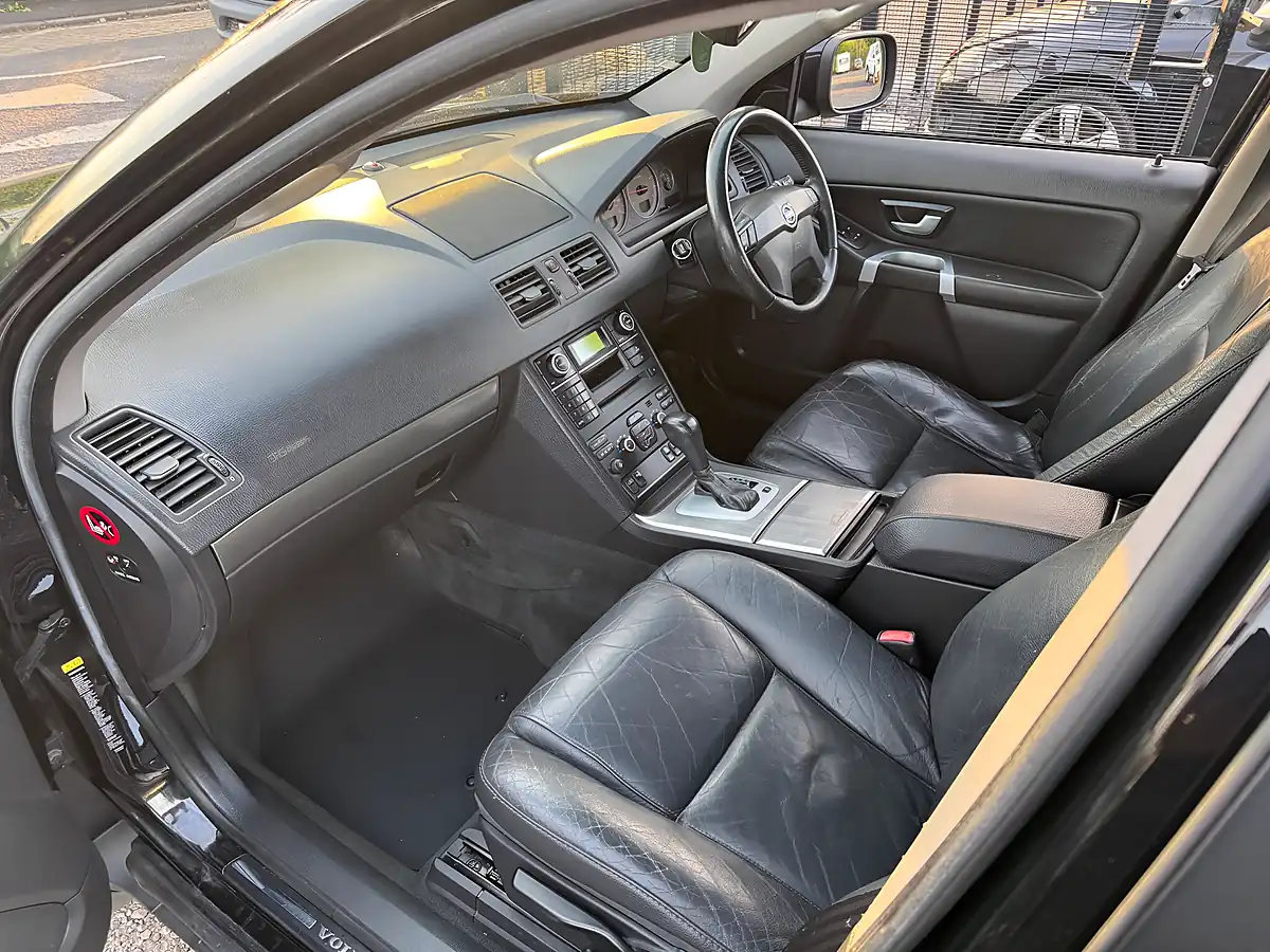 Used 2009 Volvo XC90 Se Black - Interior and Exterior details 17