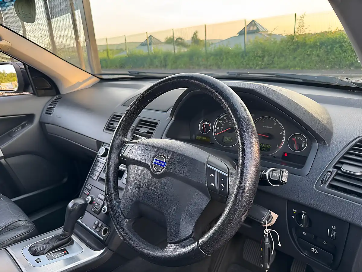 Used 2009 Volvo XC90 Se Black - Interior and Exterior details 3