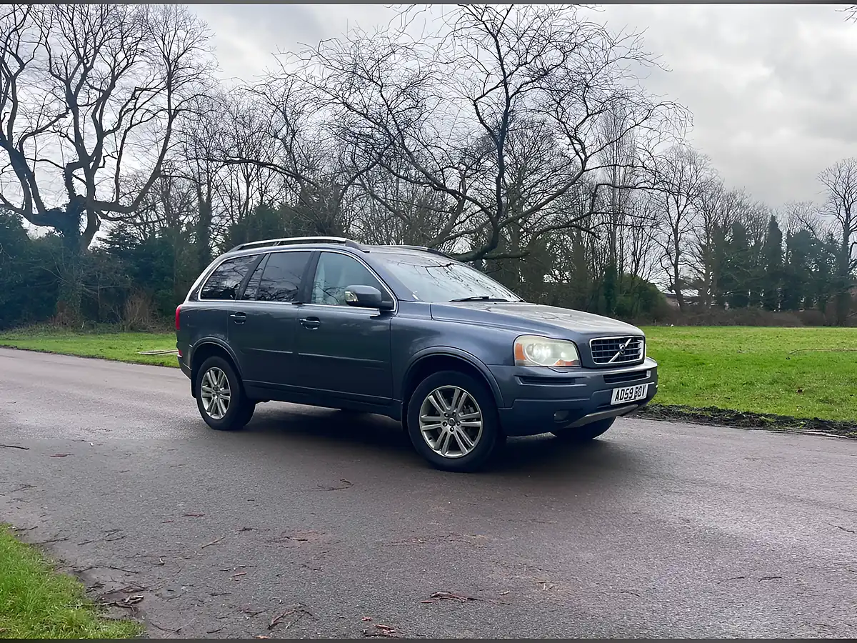 Used 2009 Volvo XC90 Se Lux Premium Grey - Interior and Exterior details 11