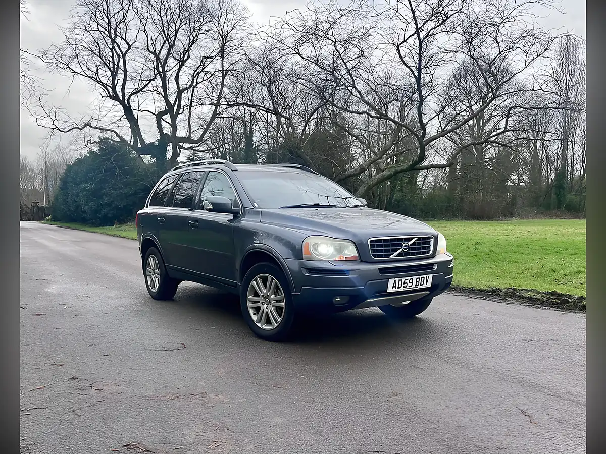 Used 2009 Volvo XC90 Se Lux Premium Grey - Interior and Exterior details 3