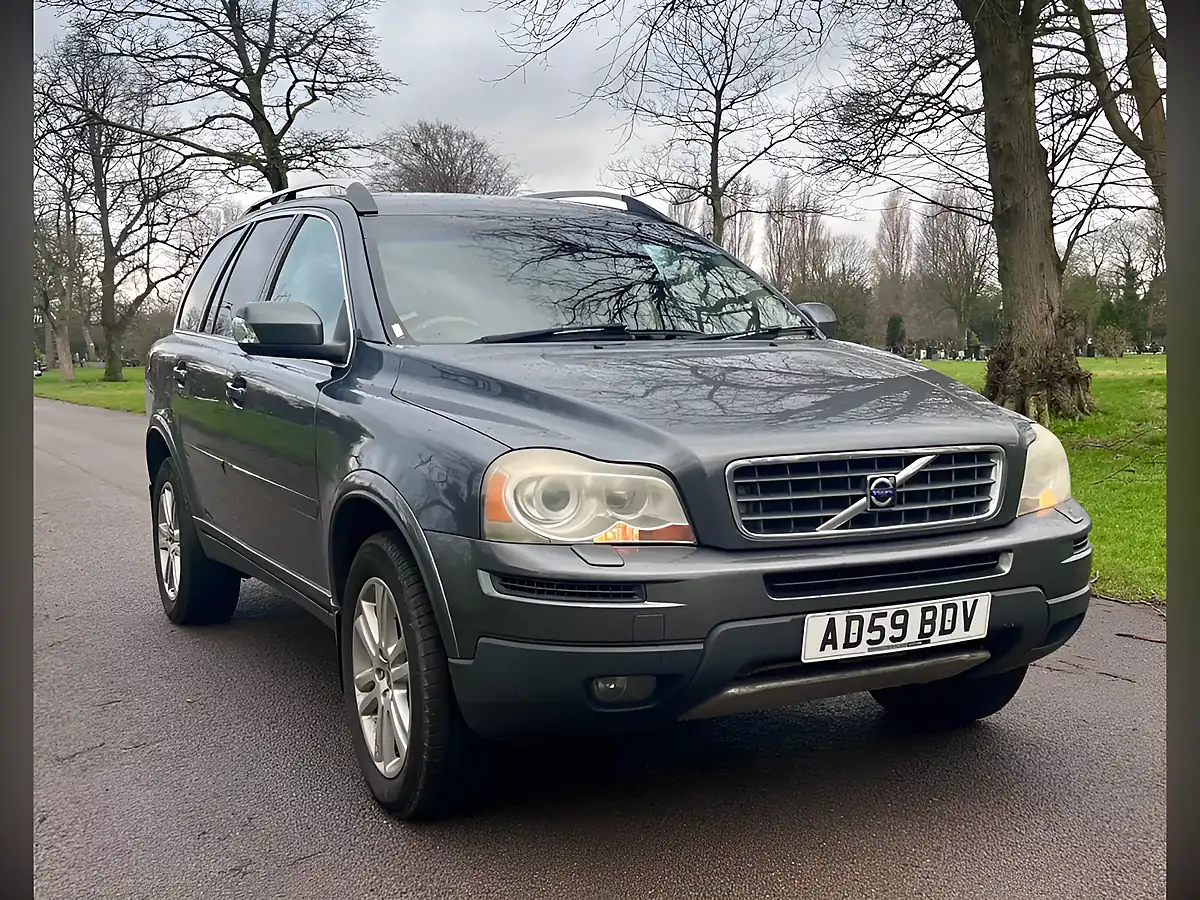 Used 2009 Volvo XC90 Se Lux Premium Grey - Interior and Exterior details 6