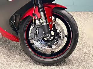 Used 2009 Yamaha R1 Yzf R1 4C8 Red - Interior and Exterior details 11
