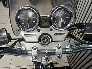 Used 2009 Yamaha Xjr 1300 Silver - Interior and Exterior details 14