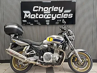 Used 2009 Yamaha Xjr 1300 Silver - Interior and Exterior details 7