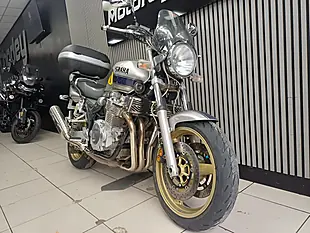 Used 2009 Yamaha Xjr 1300 Silver - Interior and Exterior details 8