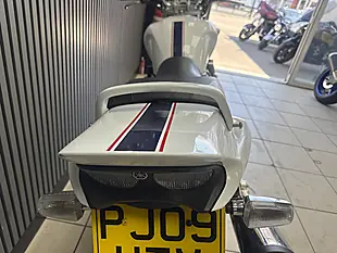 Used 2009 Yamaha XJR1300 Pearl White - Interior and Exterior details 14
