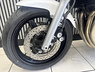 Used 2009 Yamaha XJR1300 Pearl White - Interior and Exterior details 20