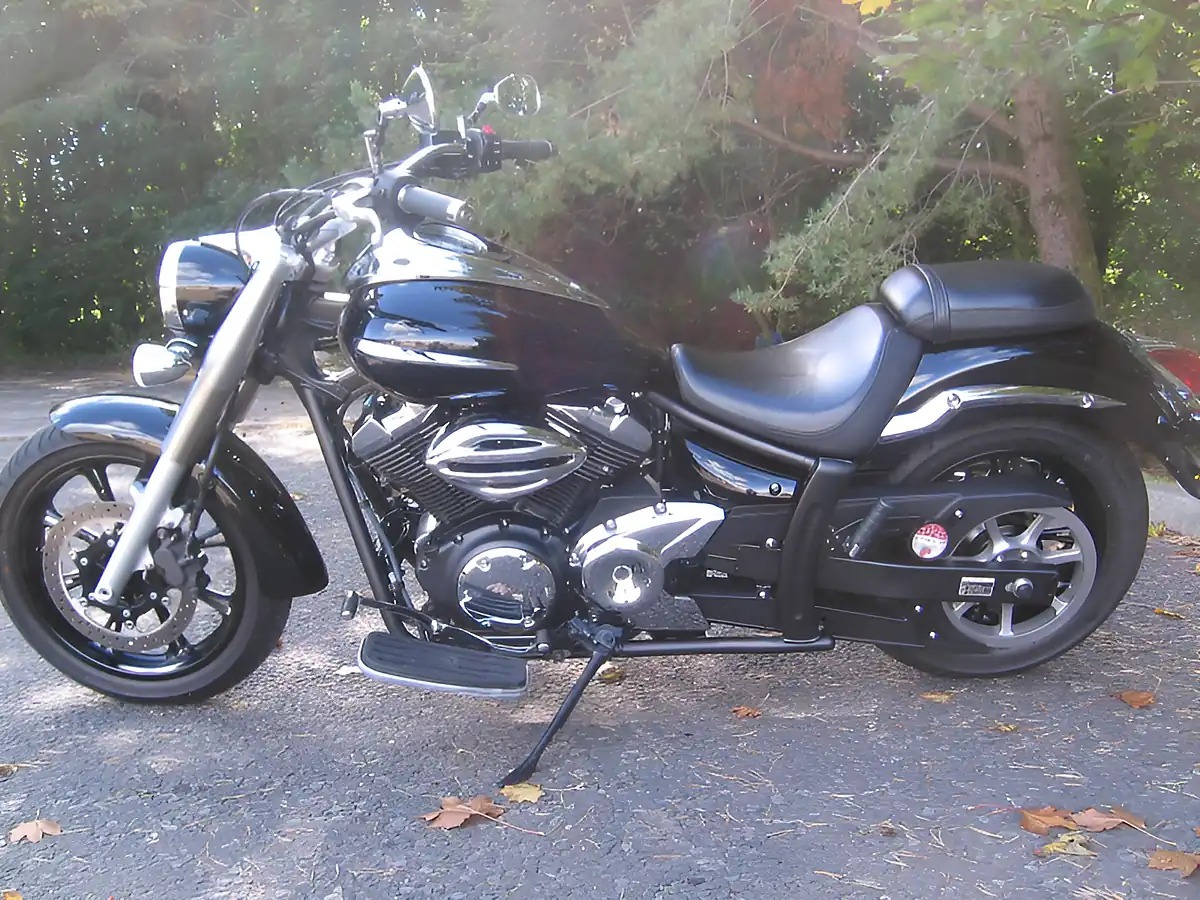 Used 2009 Yamaha XVS950A Midnight Star Black - Interior and Exterior details 4