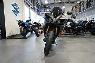 Used 2009 Yamaha YZF-R1 Big Bang Black - Interior and Exterior details 3