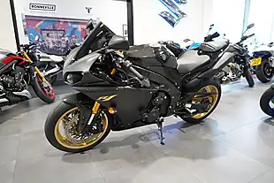 Used 2009 Yamaha YZF-R1 Big Bang Black - Interior and Exterior details 6