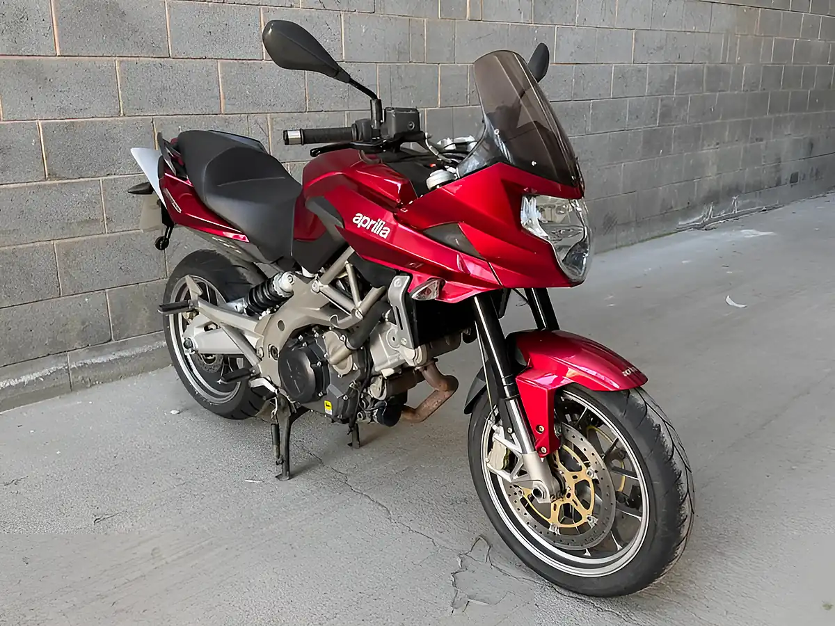 Used 2010 Aprilia Shiver GT Red - Interior and Exterior details 2