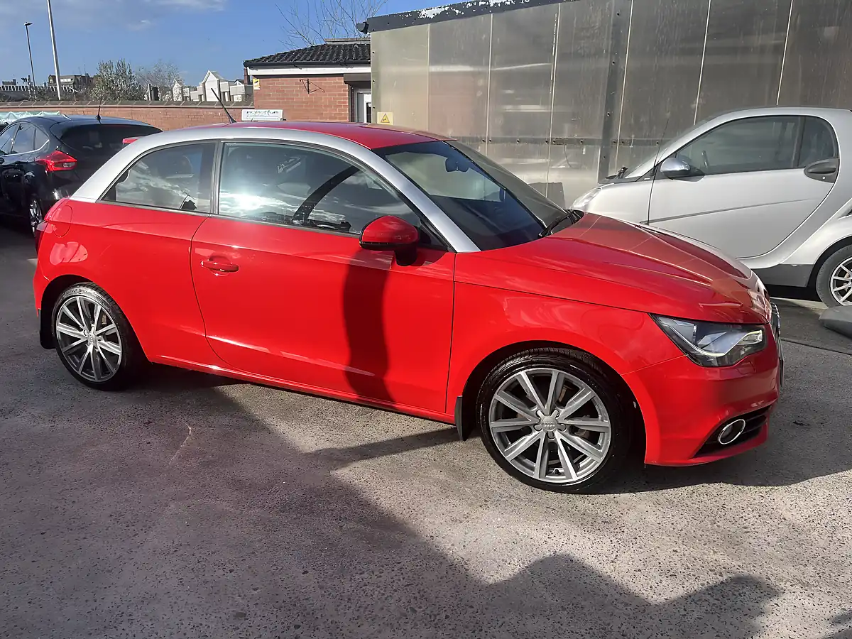 Used 2010 Audi A1 Sport Red - Interior and Exterior details 3