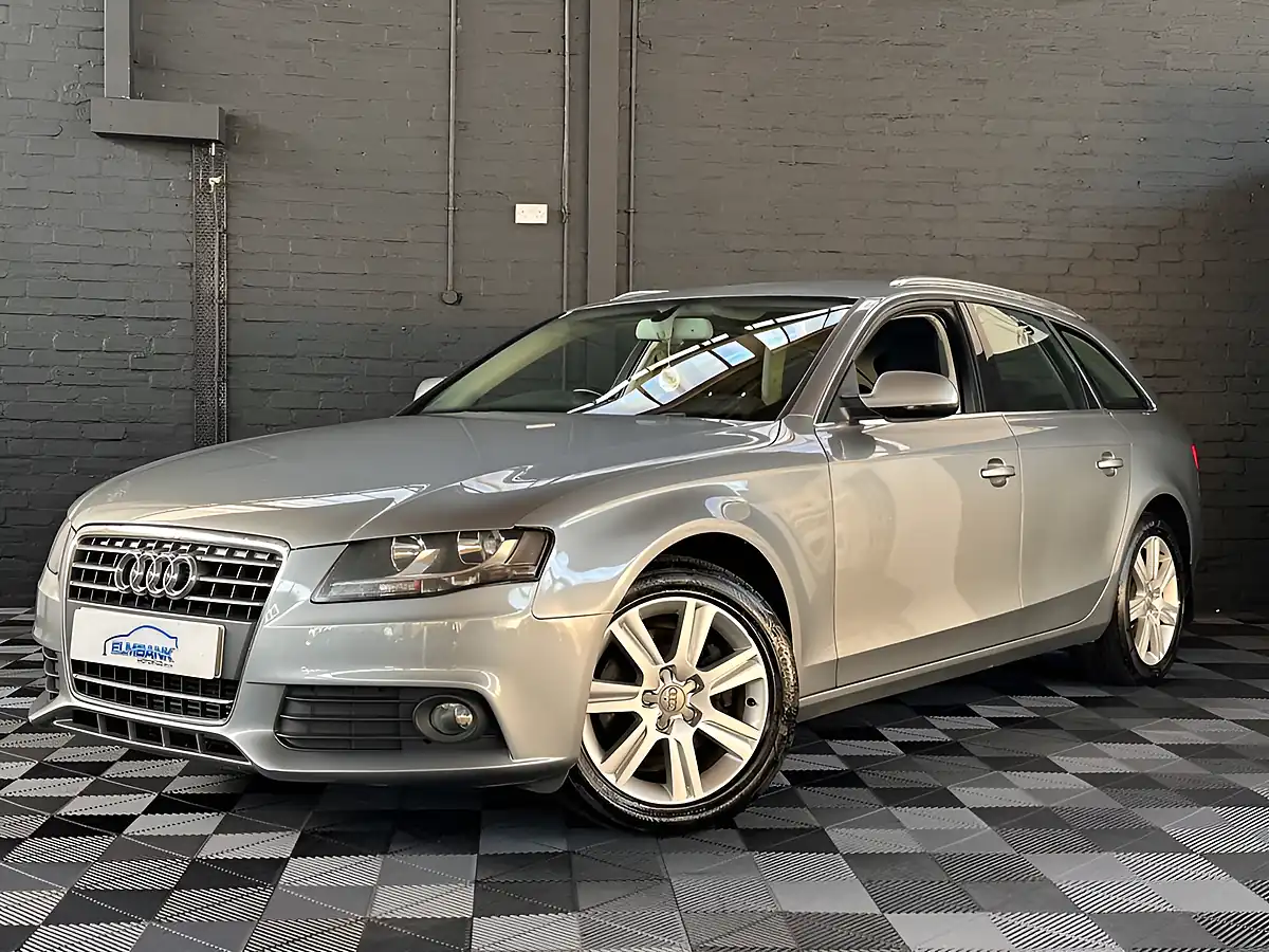 Used 2010 Audi A4 Avant Executive Se Grey - Front View