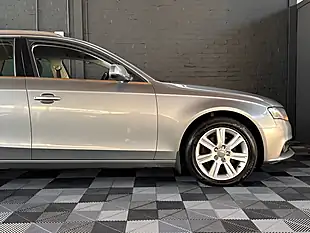 Used 2010 Audi A4 Avant Executive Se Grey - Interior and Exterior details 10