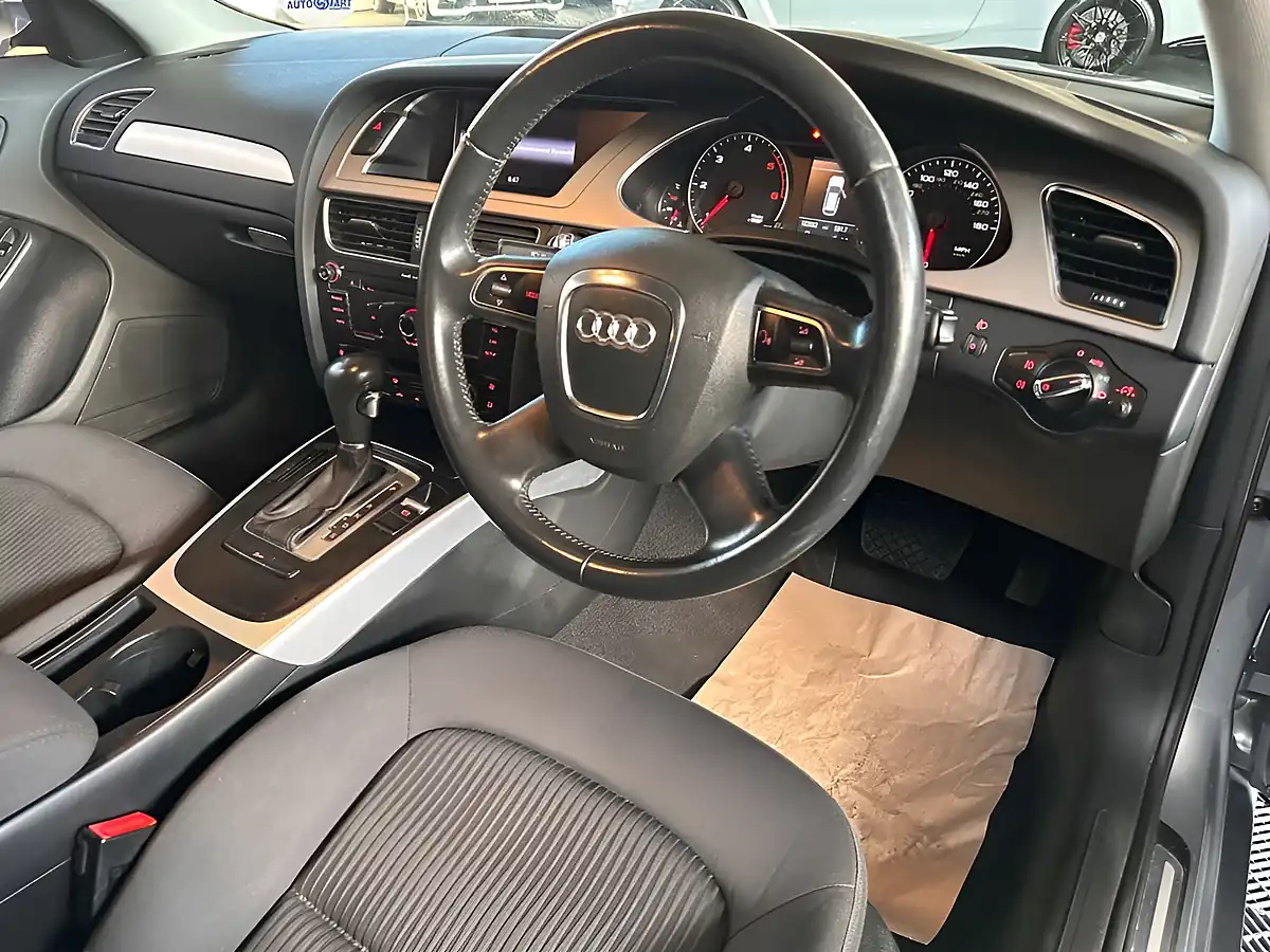 Used 2010 Audi A4 Avant Executive Se Grey - Interior and Exterior details 13