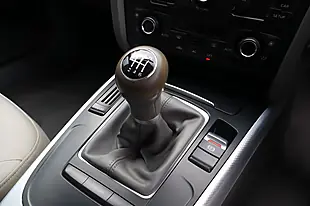 Used 2010 Audi A4 Executive Se Silver - Interior and Exterior details 6