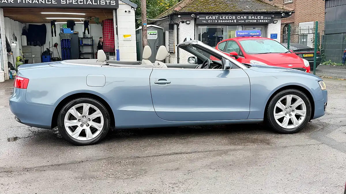 Used 2010 Audi A5 Cabriolet Se Blue - Interior and Exterior details 3