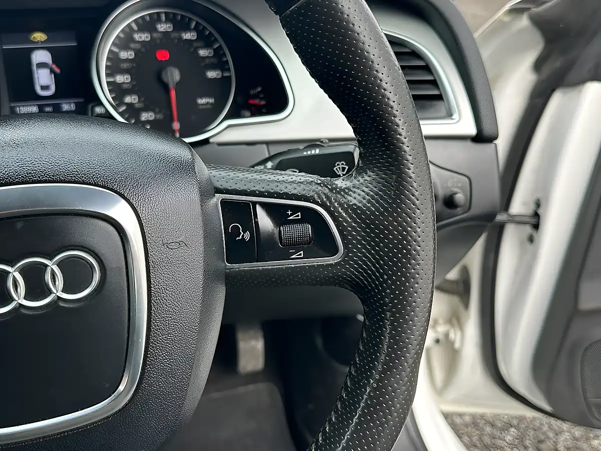 Used 2010 Audi A5 S Line White - Interior and Exterior details 15