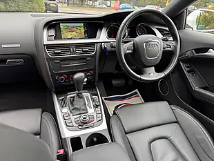 Used 2010 Audi A5 S Line White - Interior and Exterior details 12
