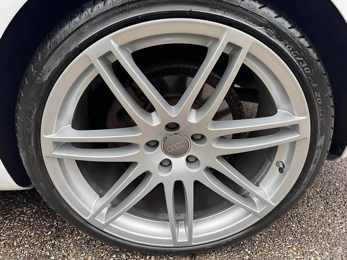 Used 2010 Audi A5 S Line White - Interior and Exterior details 18