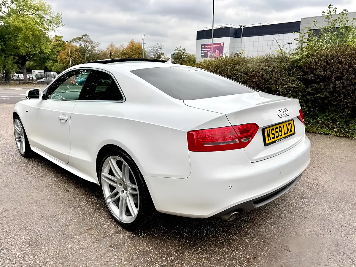 Used 2010 Audi A5 S Line White - Interior and Exterior details 5