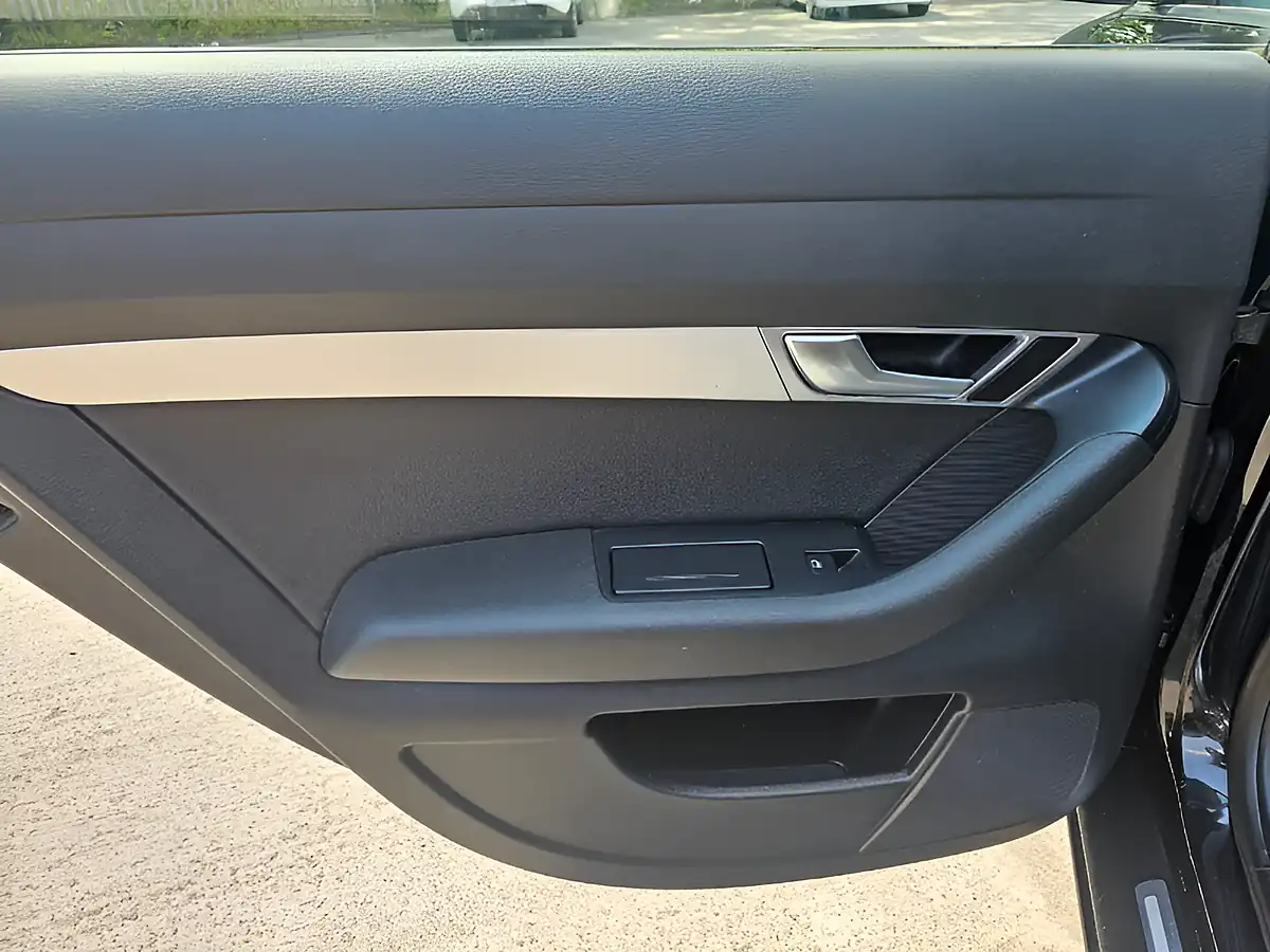 Used 2010 Audi A6 Saloon S Line Special Edition Black - Interior and Exterior details 18