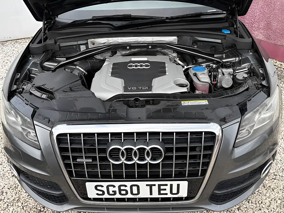 Used 2010 Audi Q5 S Line Grey - Interior and Exterior details 11
