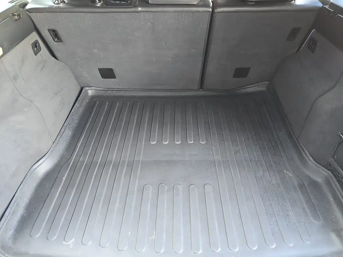 Used 2010 Audi Q5 S Line White - Interior and Exterior details 18