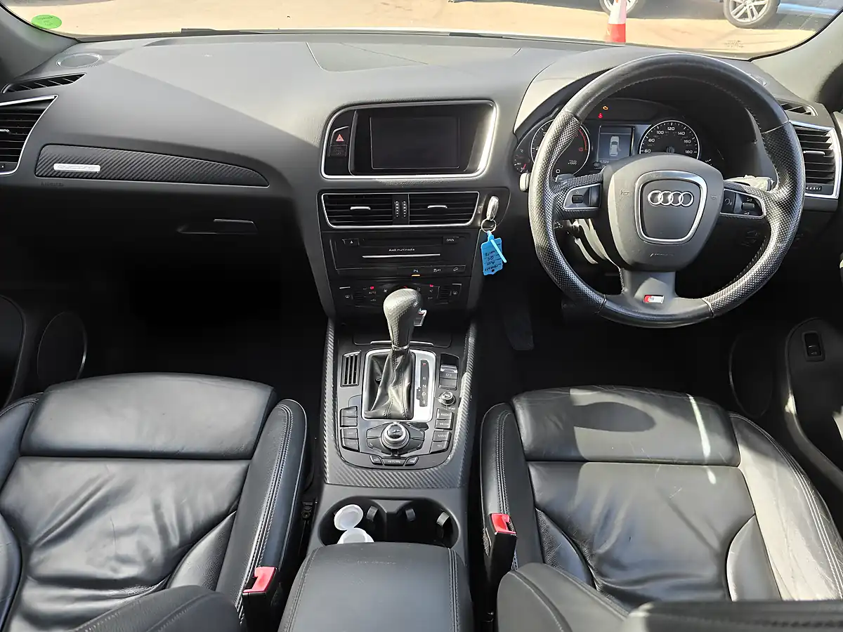 Used 2010 Audi Q5 S Line White - Interior and Exterior details 7