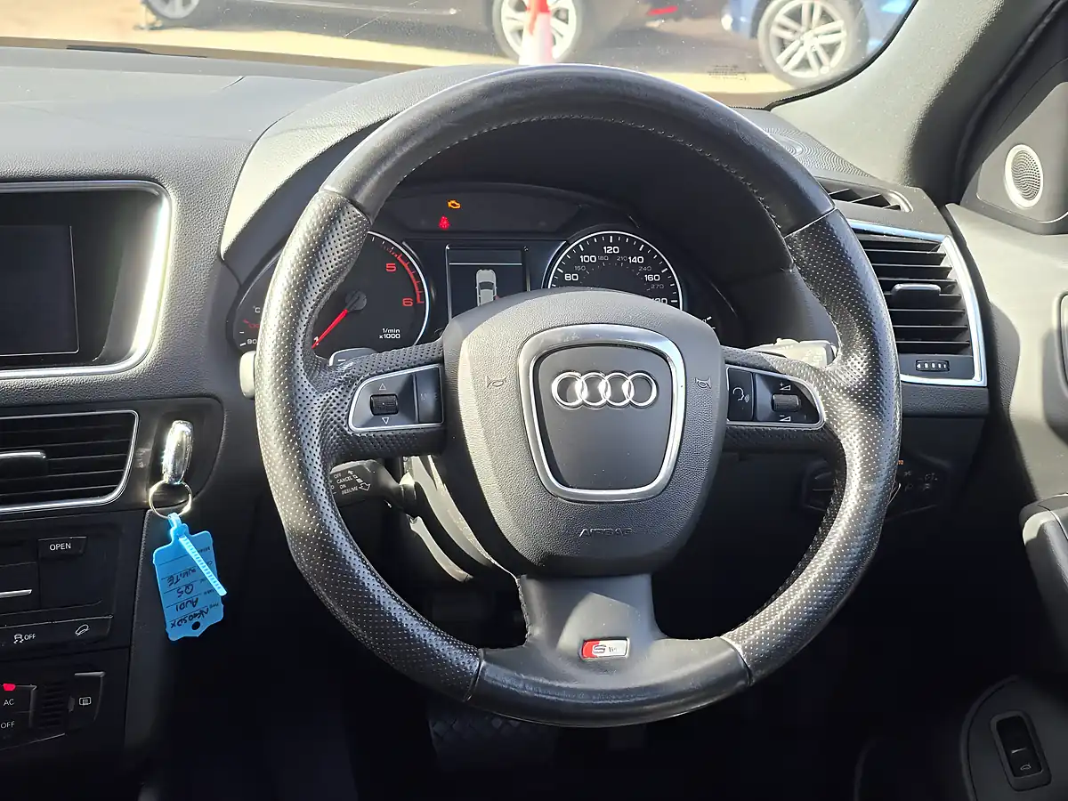 Used 2010 Audi Q5 S Line White - Interior and Exterior details 8
