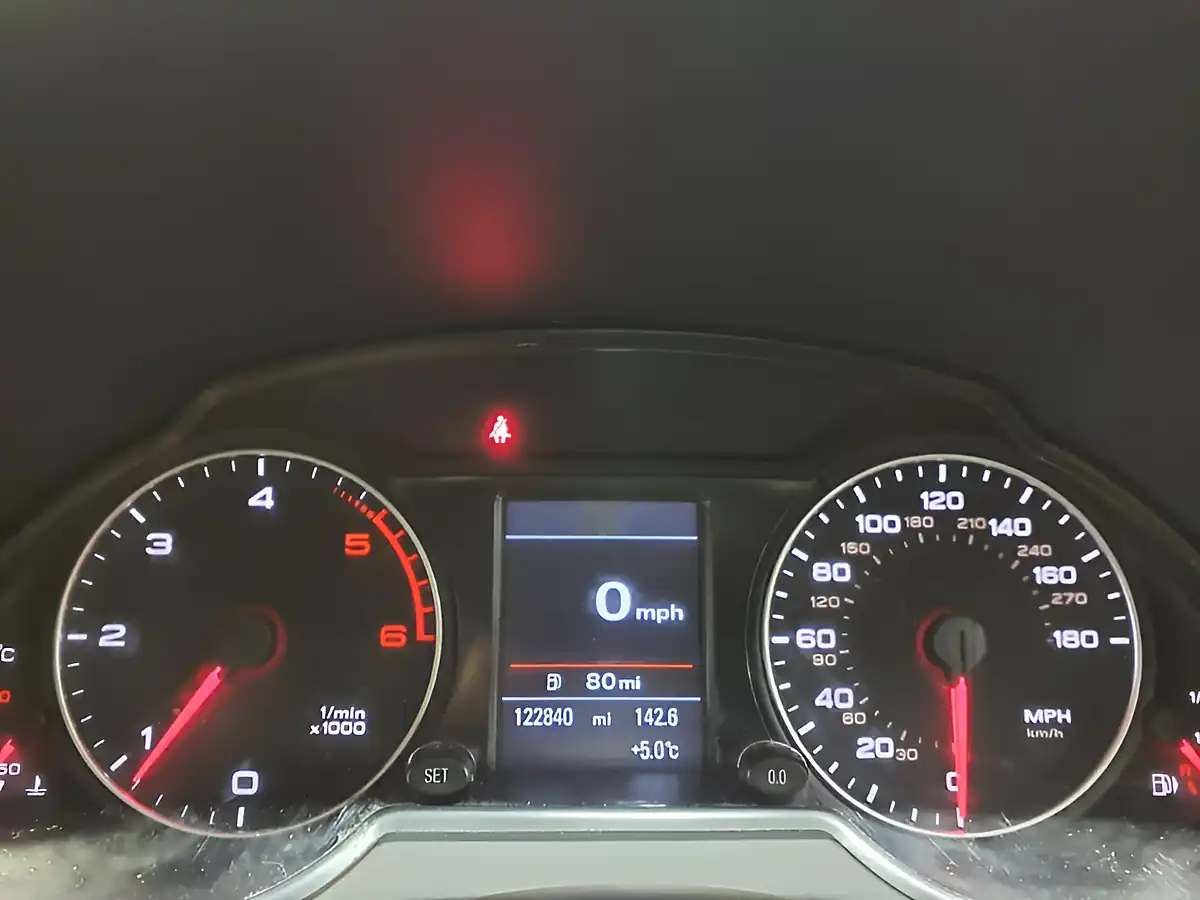 Used 2010 Audi Q5 Se Black - Interior and Exterior details 6