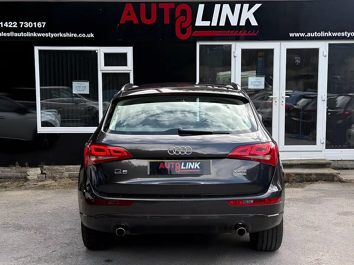 Used 2010 Audi Q5 Se Grey - Interior and Exterior details 5