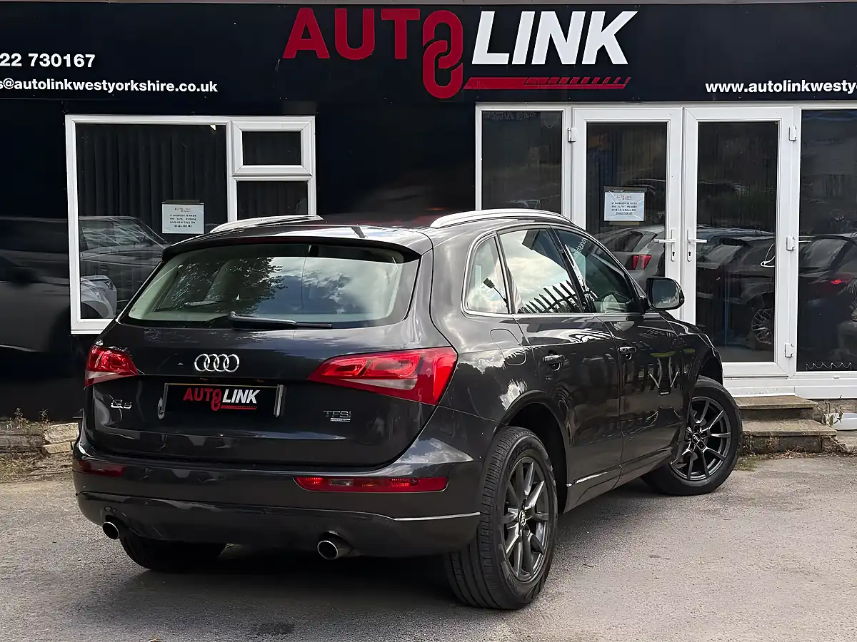 Used 2010 Audi Q5 Se Grey - Interior and Exterior details 6