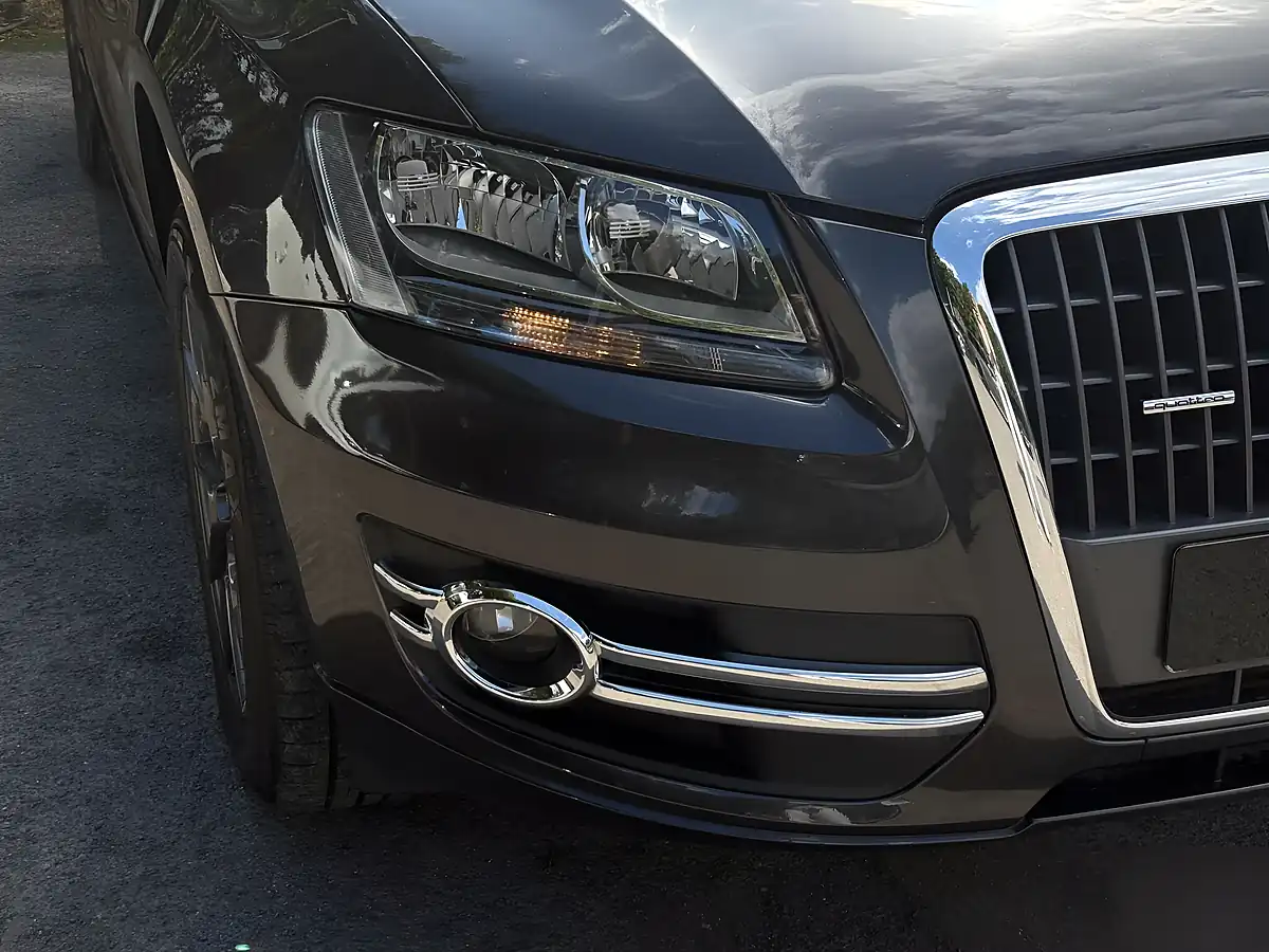 Used 2010 Audi Q5 Se Grey - Interior and Exterior details 8