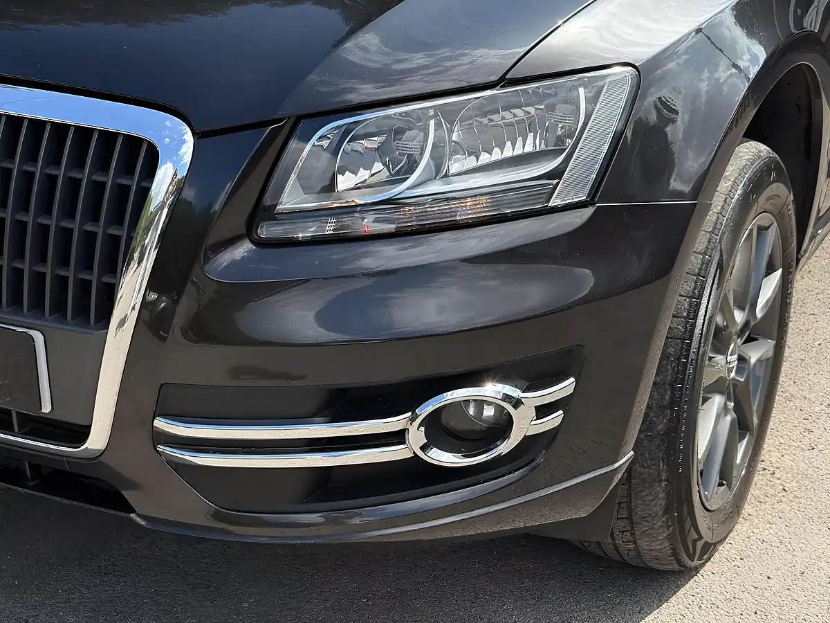 Used 2010 Audi Q5 Se Grey - Interior and Exterior details 9