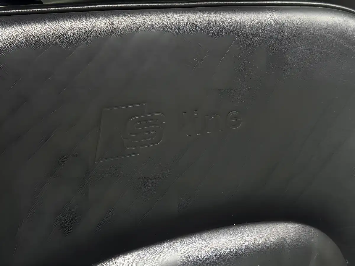 Used 2010 Audi Q7 S Line Black - Interior and Exterior details 11