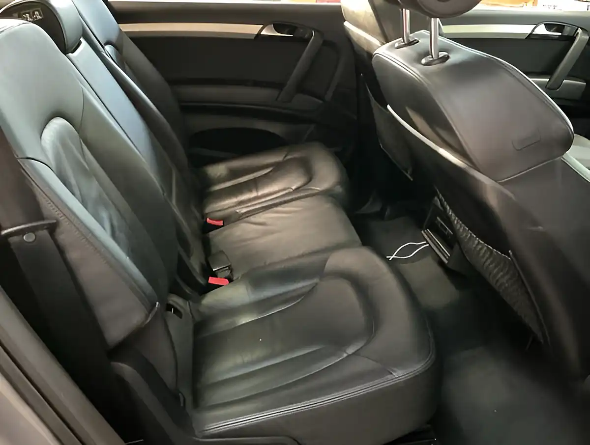 Used 2010 Audi Q7 S Line Grey - Interior and Exterior details 10