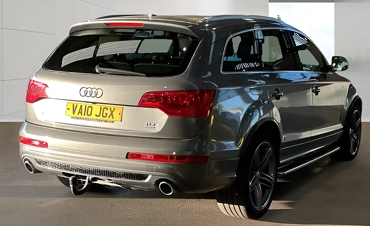Used 2010 Audi Q7 S Line Grey - Interior and Exterior details 3