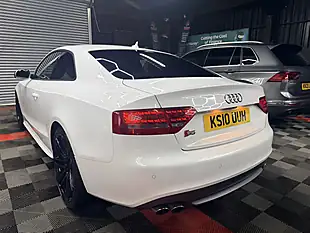 Used 2010 Audi S5 White - Interior and Exterior details 5